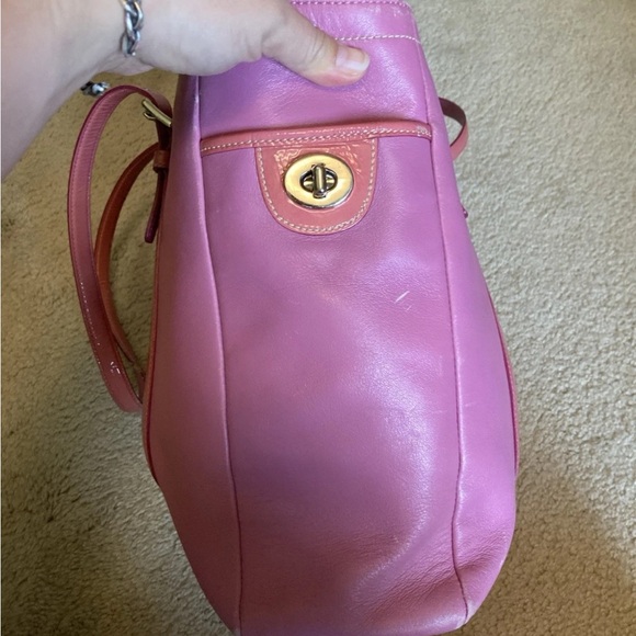 Vintage Pink Coach Leather Tote Bag With Silver Hardware - Heavily Used - Picture 11 of 16